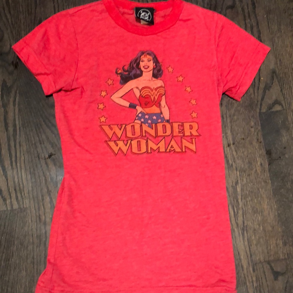 Children’s Wonder Woman t-shirt  size small